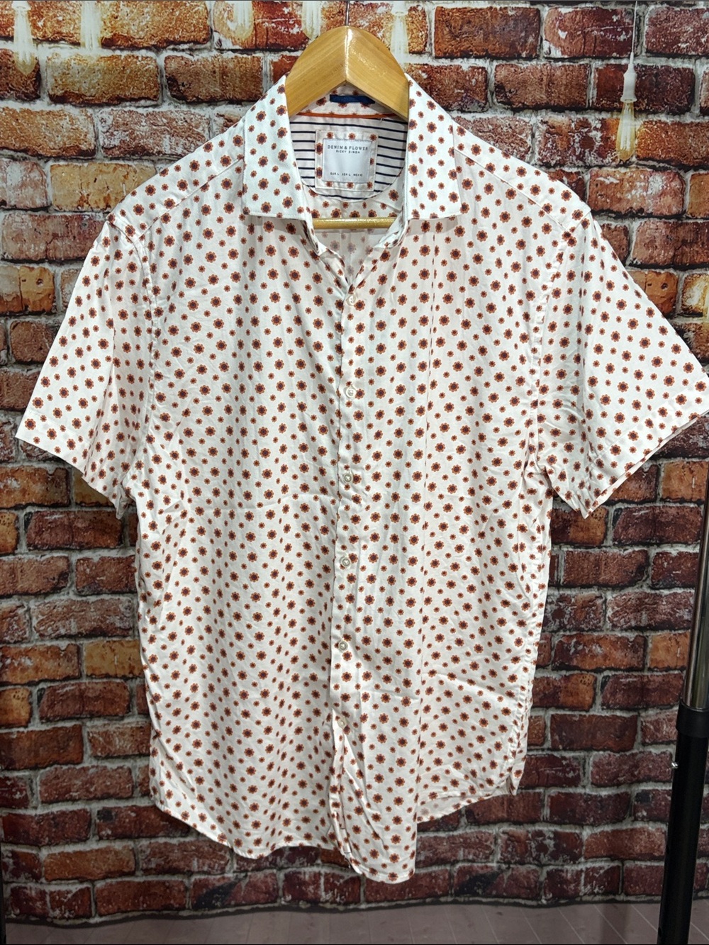 Denim & Flower Men's large white Button-Up Shirt Rust Floral Print sunflower